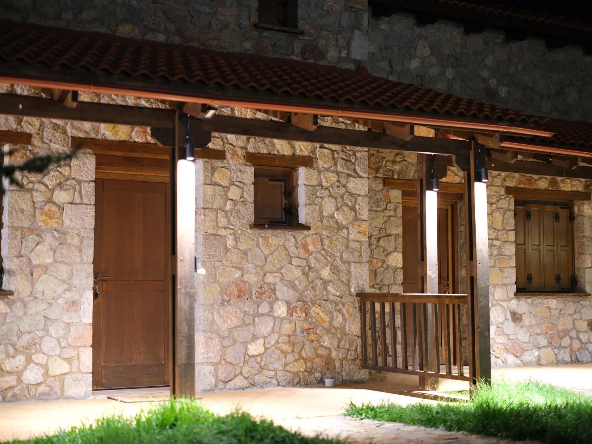 Mont Valley Boutique Chalets Арахова Екстер'єр фото