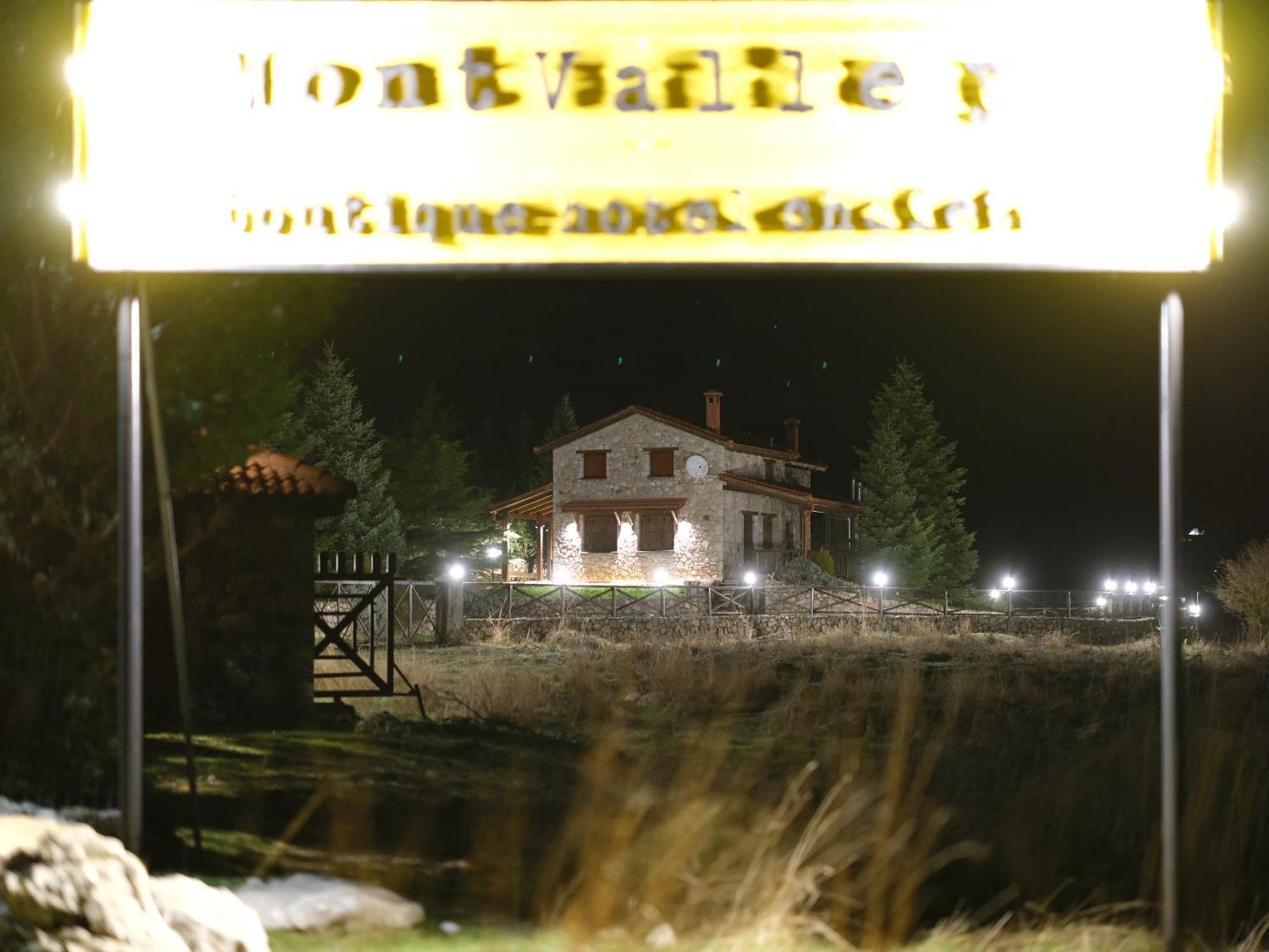 Mont Valley Boutique Chalets Арахова Екстер'єр фото